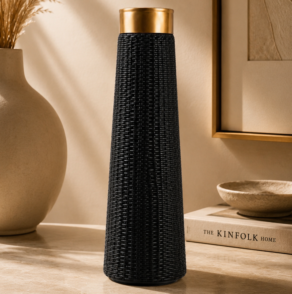 Noir Élégance Floor Vase