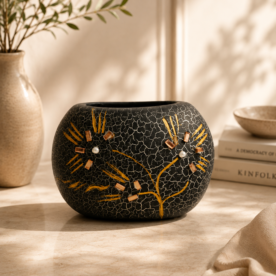 Noir Élan — Sculptural Vase Set